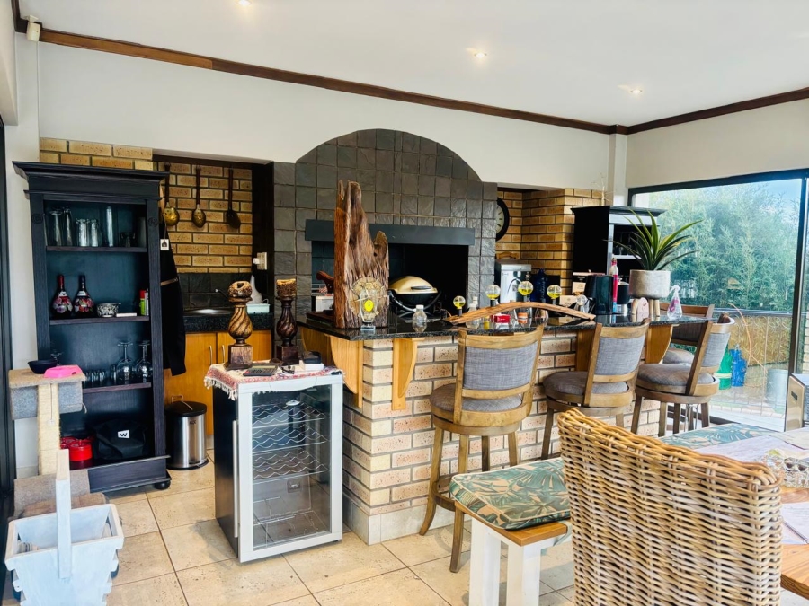 3 Bedroom Property for Sale in Vredenhof Sh Free State